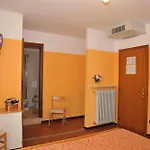 Marolda Szálloda Sirmione