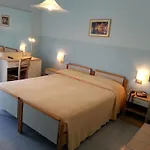 Marolda Szálloda Sirmione