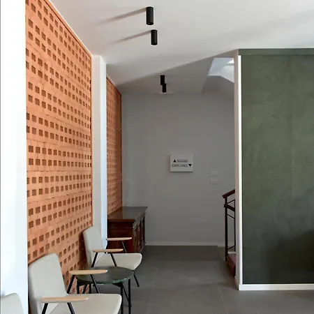 玛诺达酒店 酒店 西尔米奥奈